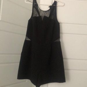 BLACK LACED ROMPER